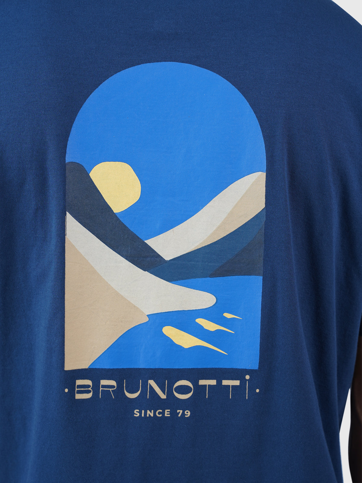 Oval-Mountain Men T-shirt | Blue