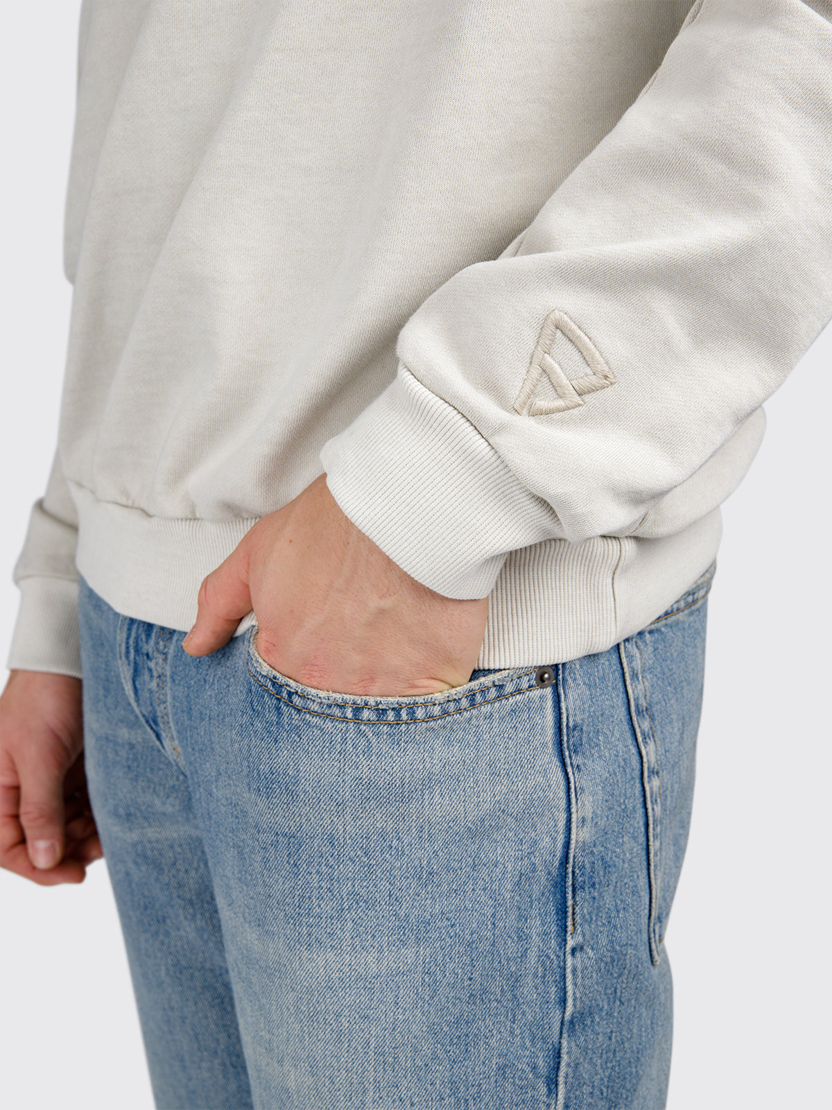 Esseries Men Sweater | Feather Grey