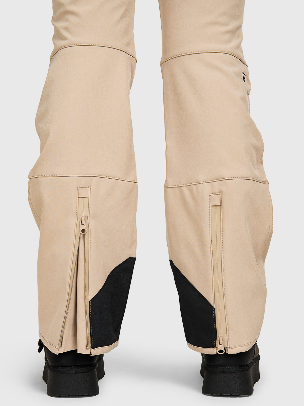 Coldlake Women Softshell Pants | Simply Taupe