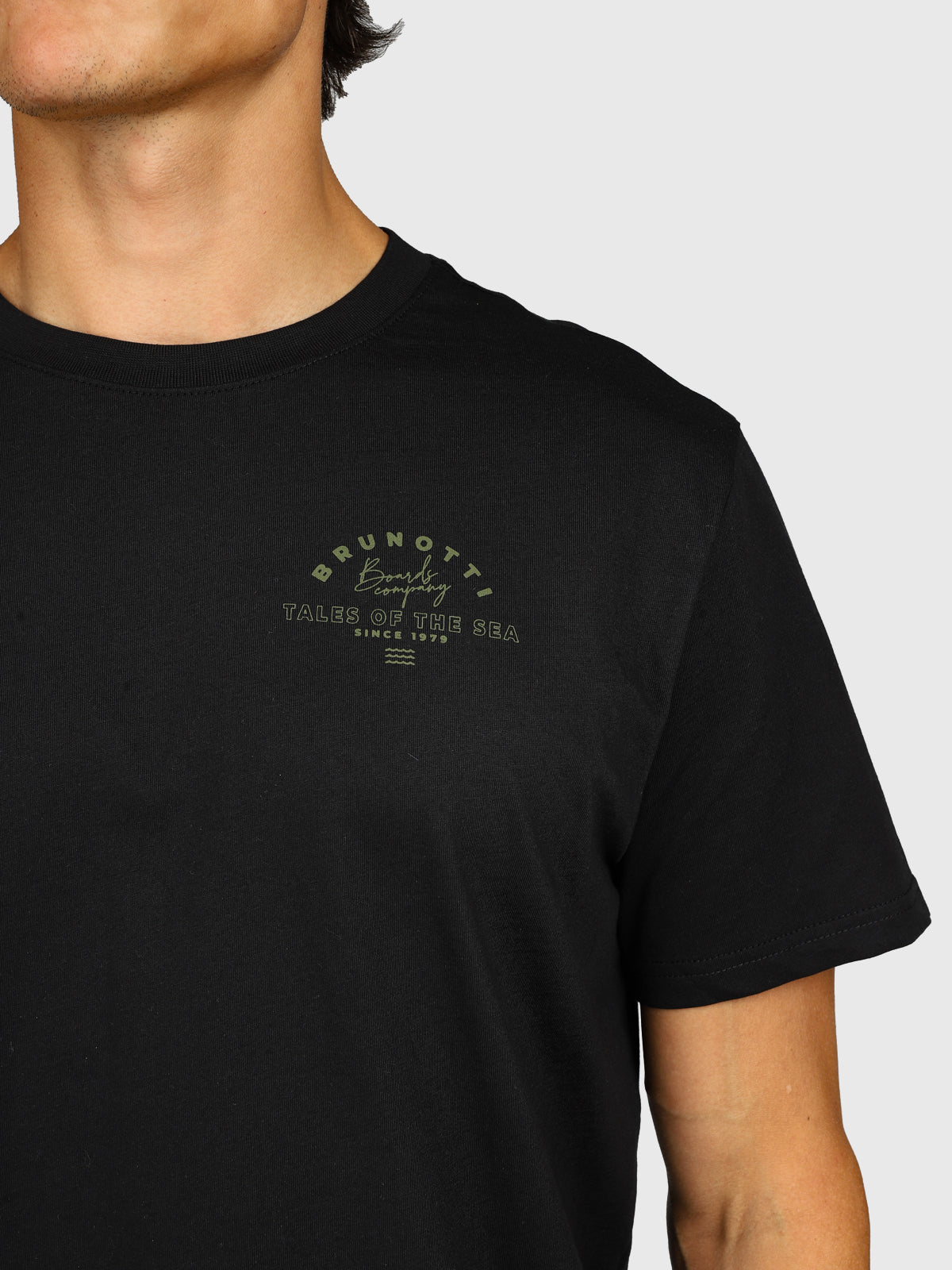 Janusai Men T-shirt | Black