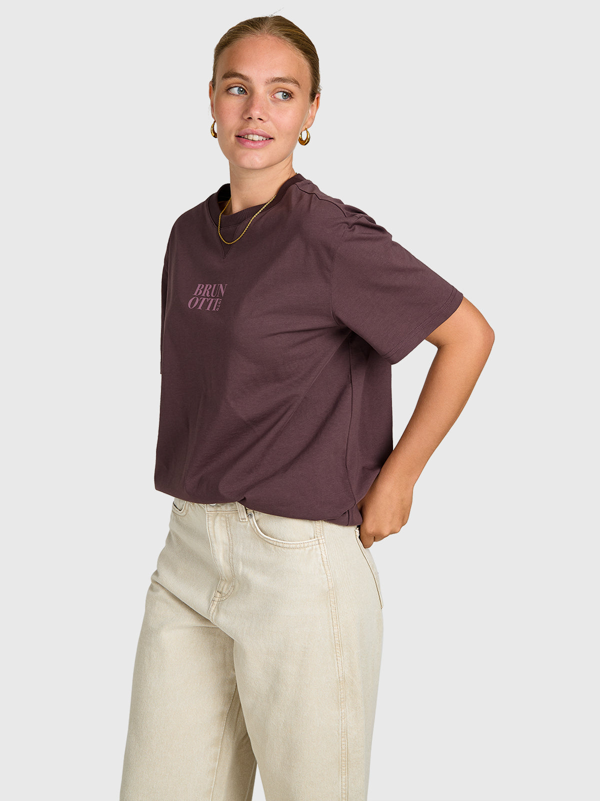 Unessa Women T-Shirt | Raisin