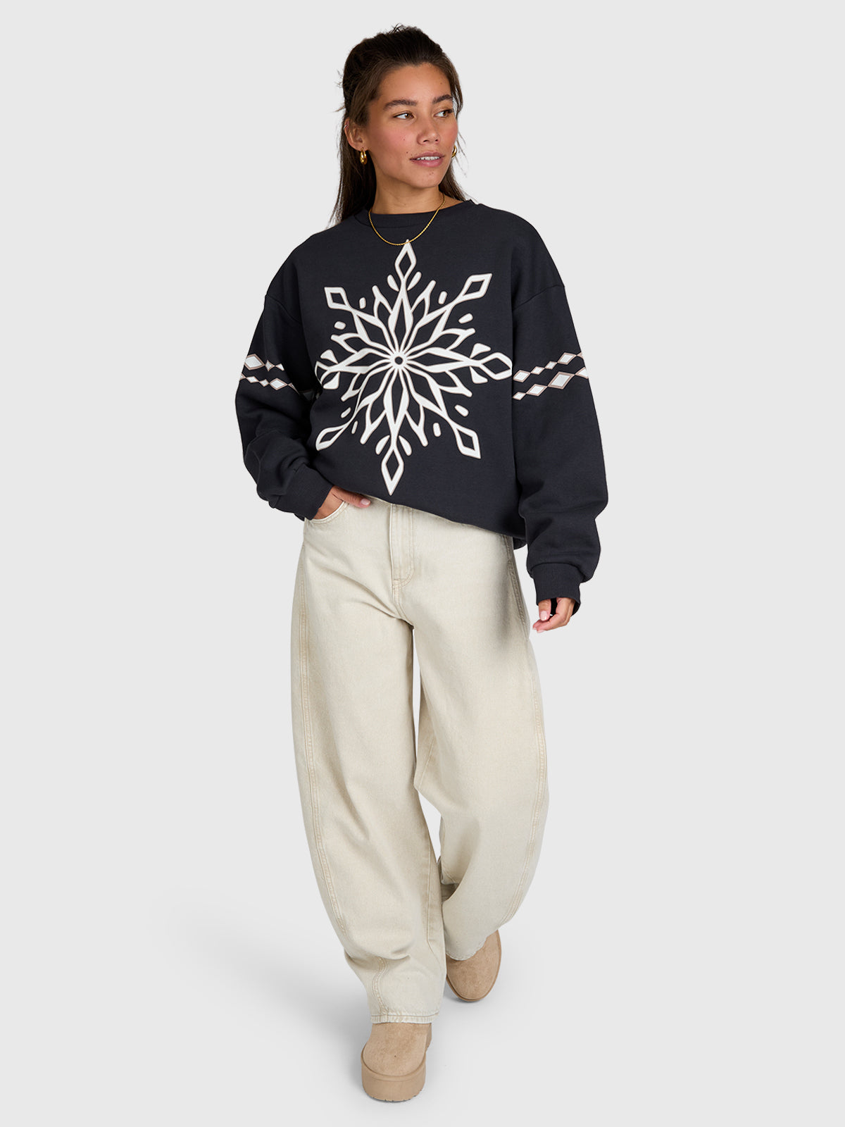 Jamea Women Sweater | Black