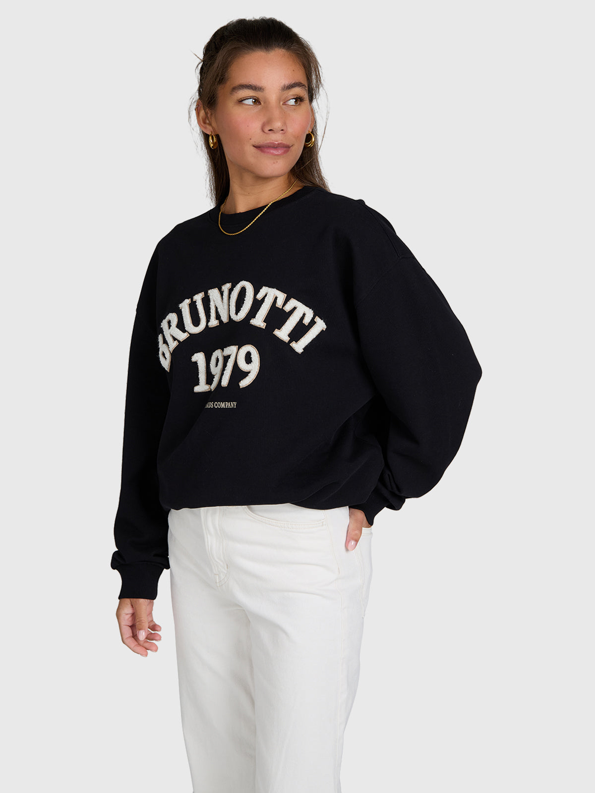Tamea Women Sweater | Black