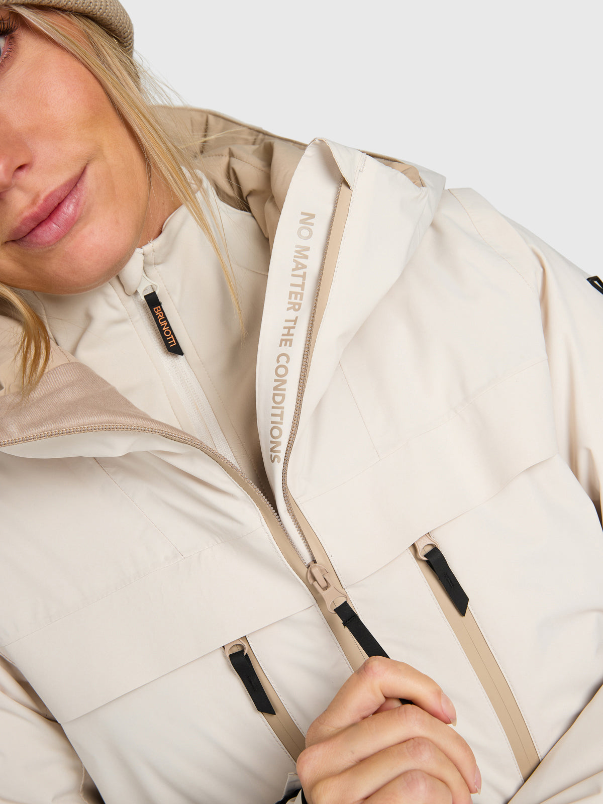 Jarmena Women Snow Jacket | Moonbeam