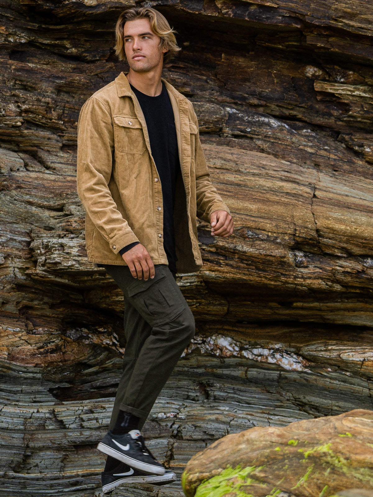 Mitra-R 男士衬衫 | 棕色