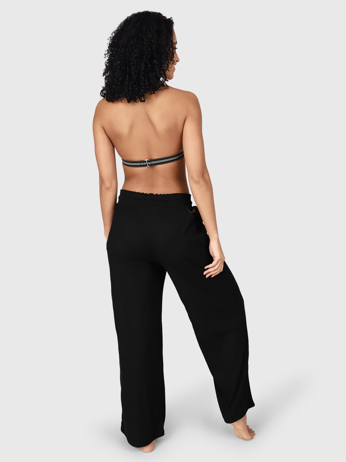 Zoom Women Sweatpants | Black