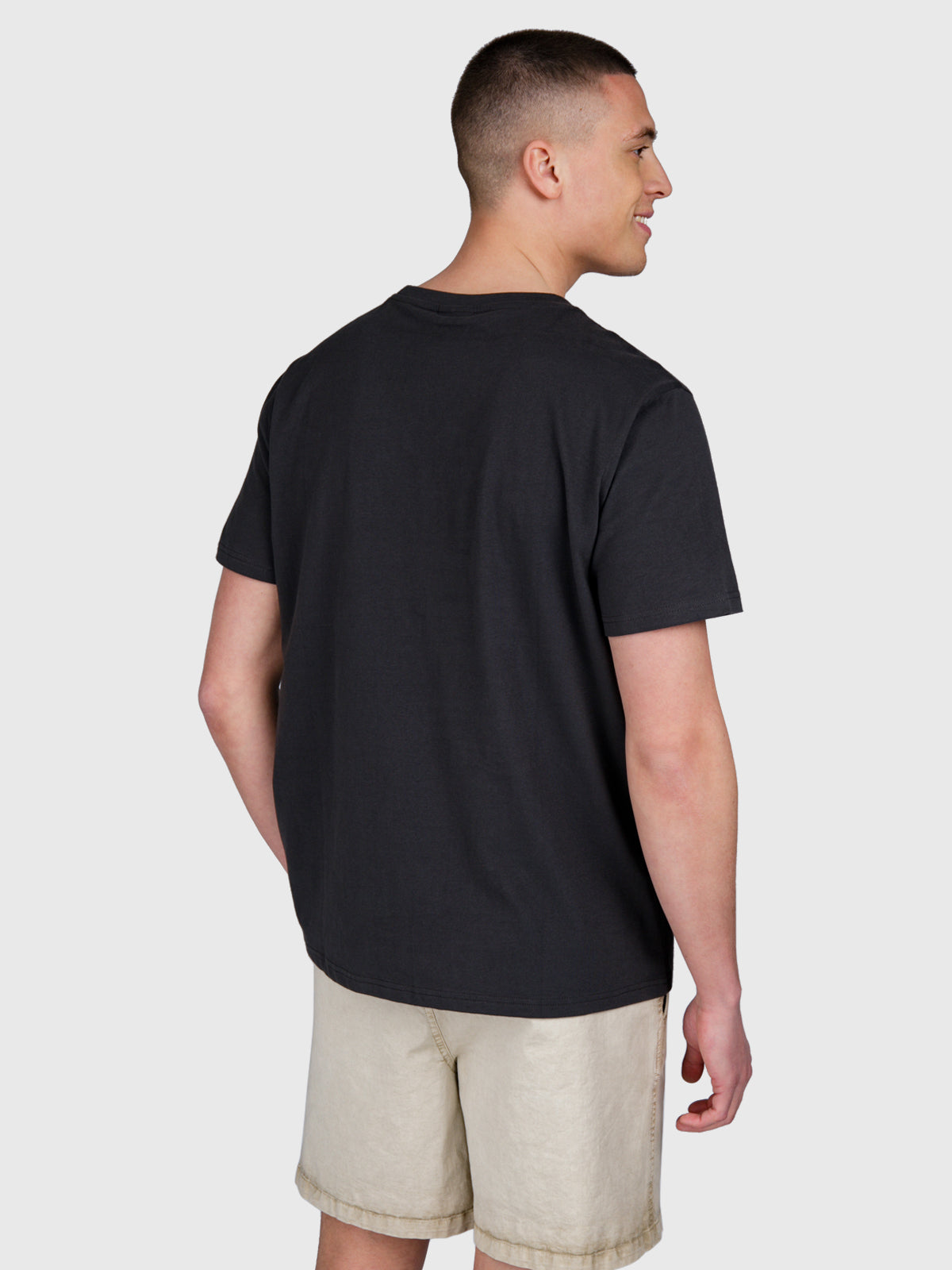 Leeway Men T-shirt | Black