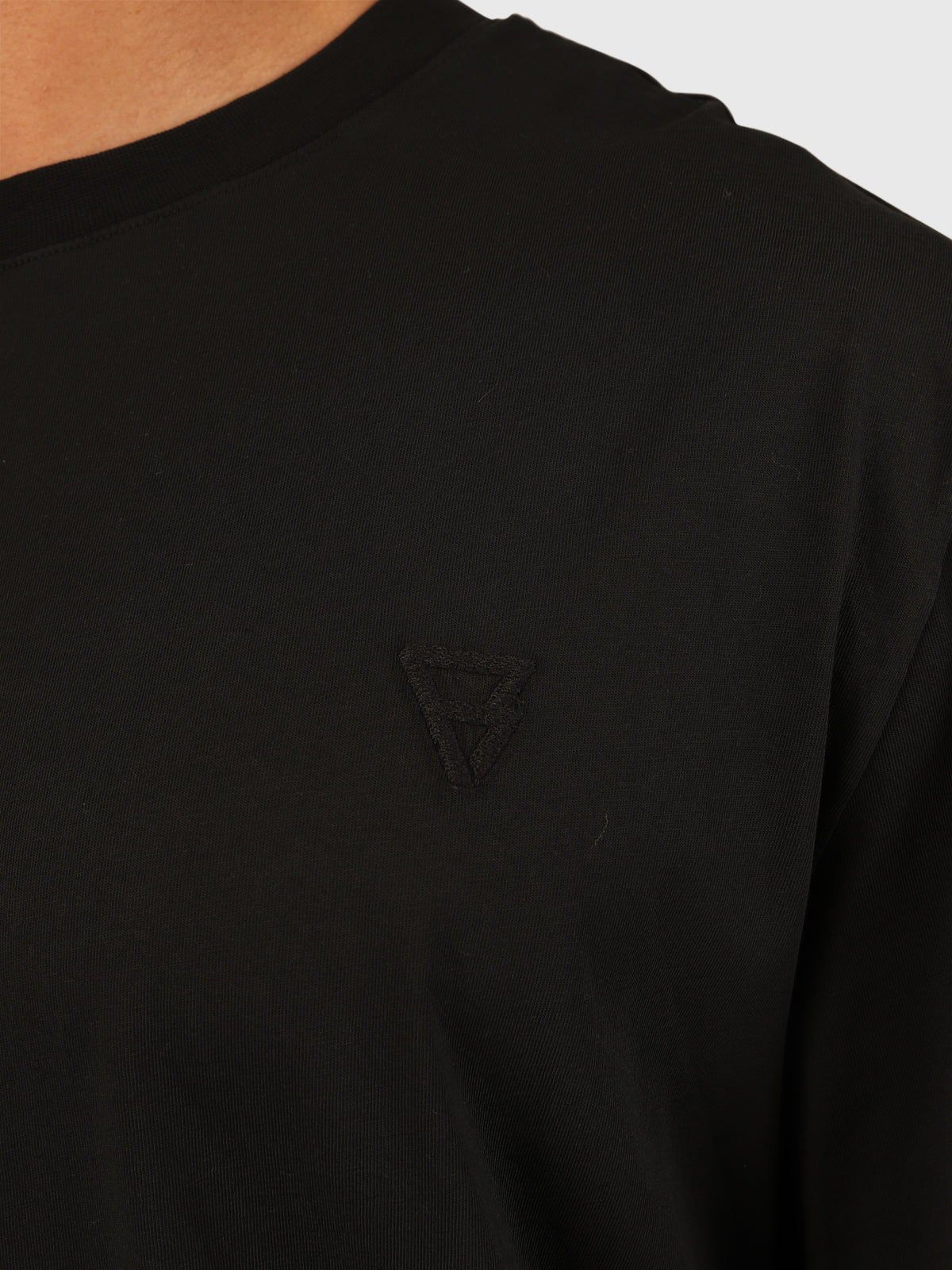 Grassroots Men T-Shirt | Pirate Black