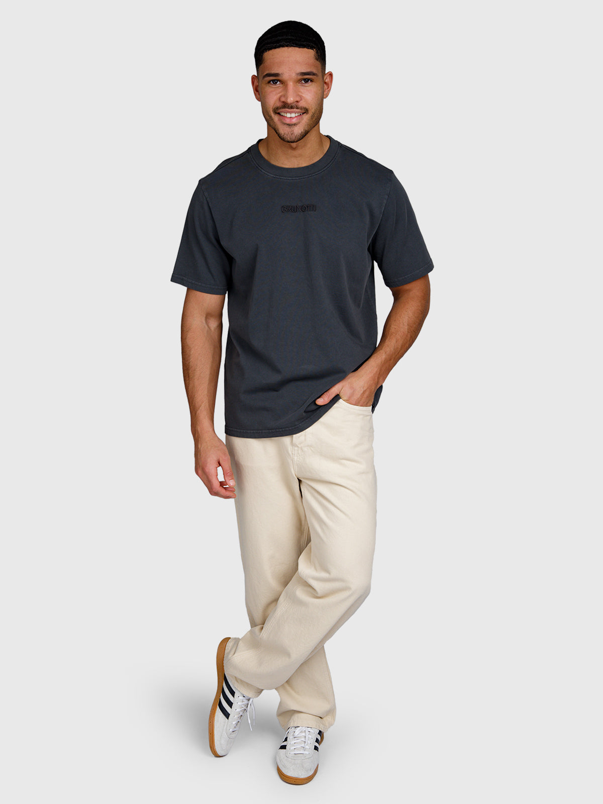 Esseries Unisex T-shirt | Pirate Black