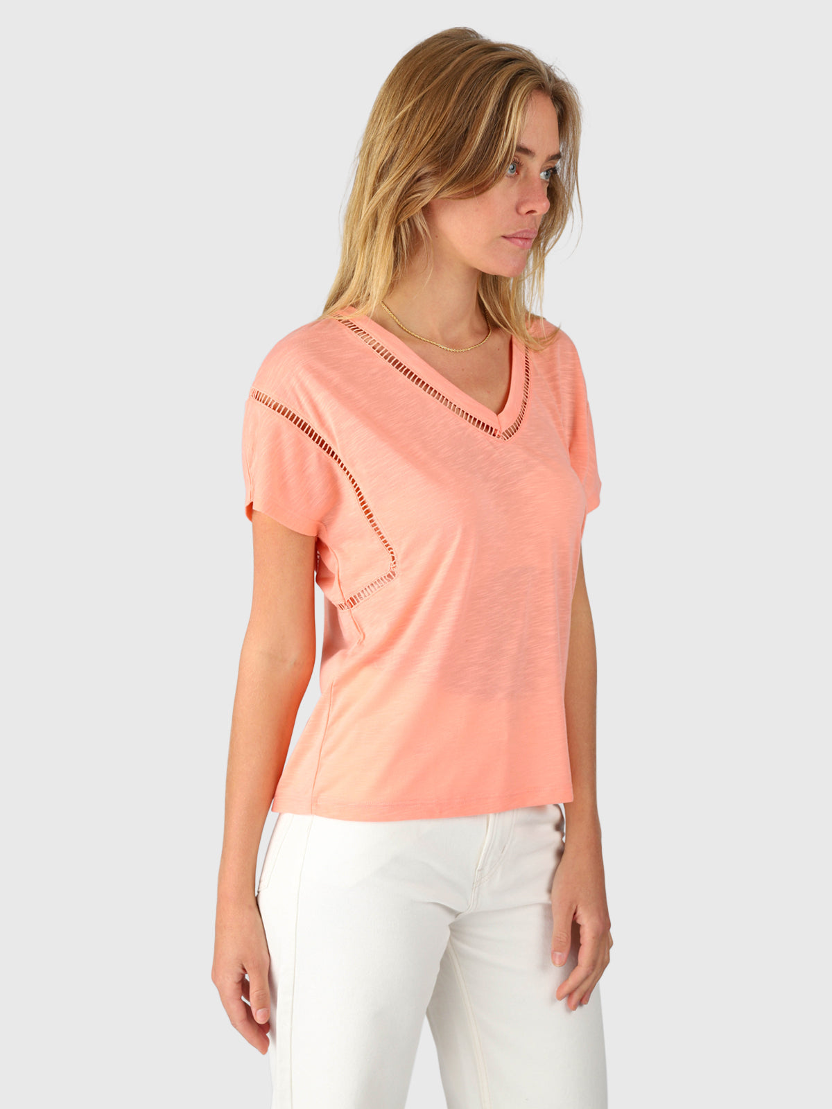 Duya Women T-shirt | Peach