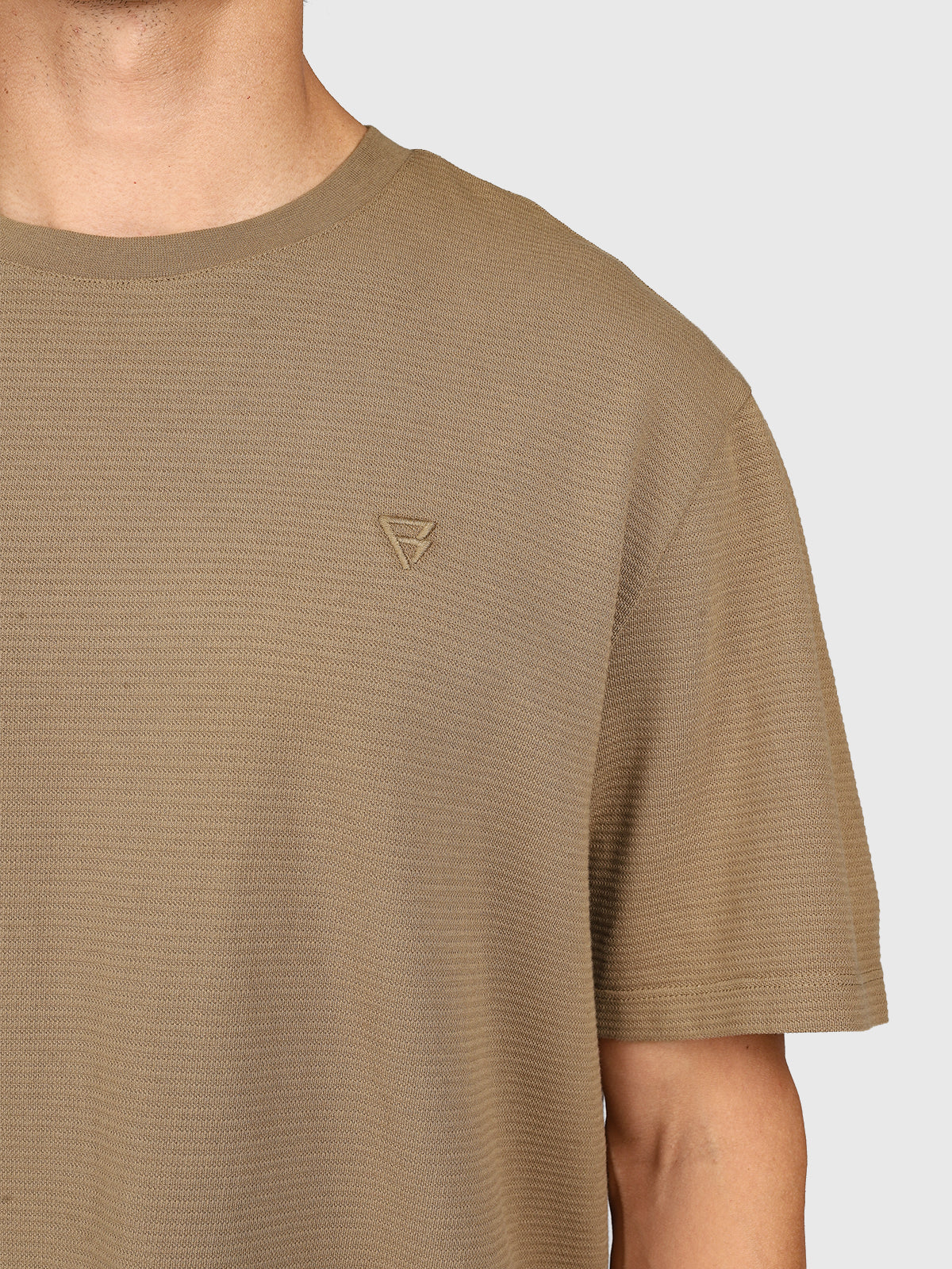 Dozan Men T-shirt | Shitake