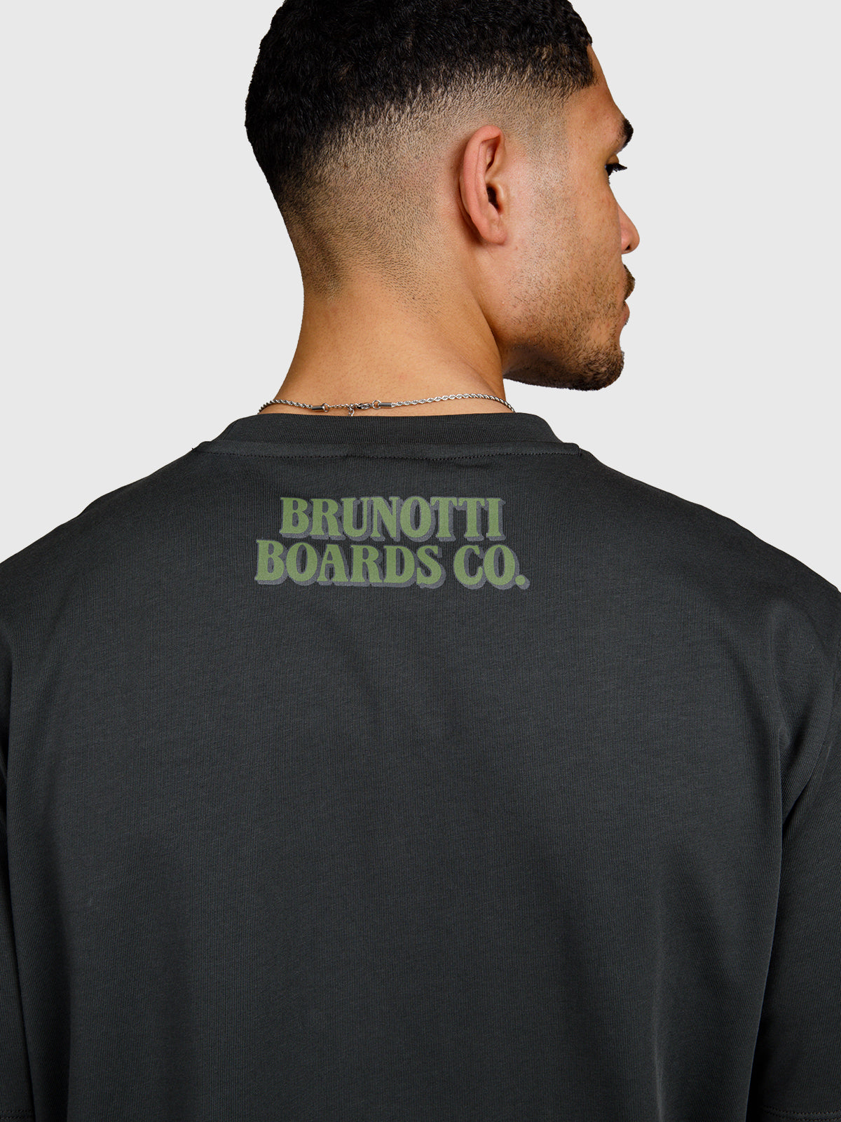 Evanon Men T-shirt | Pirate Black