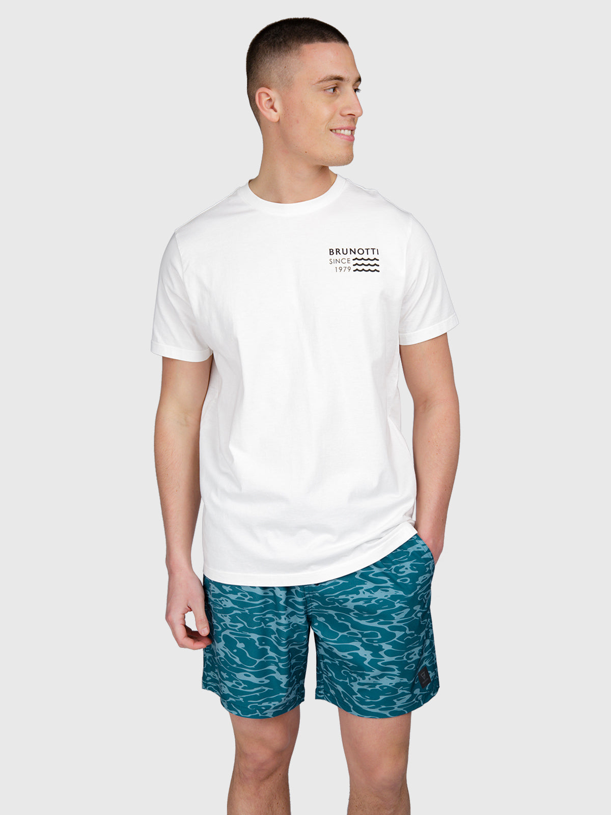 Mennolo Men T-shirt | Snow