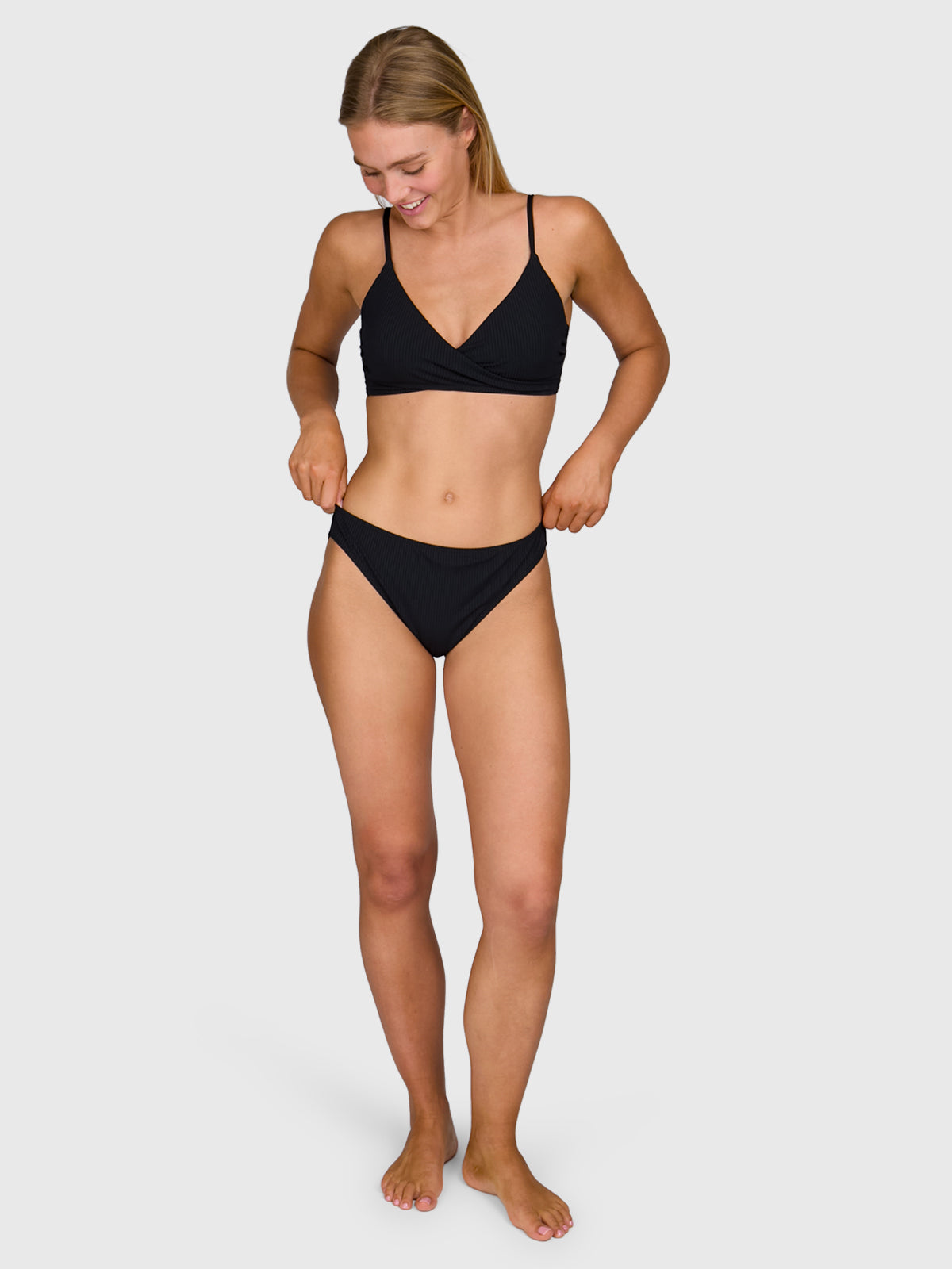 Diamia-Rib Women Bikini Top | Black